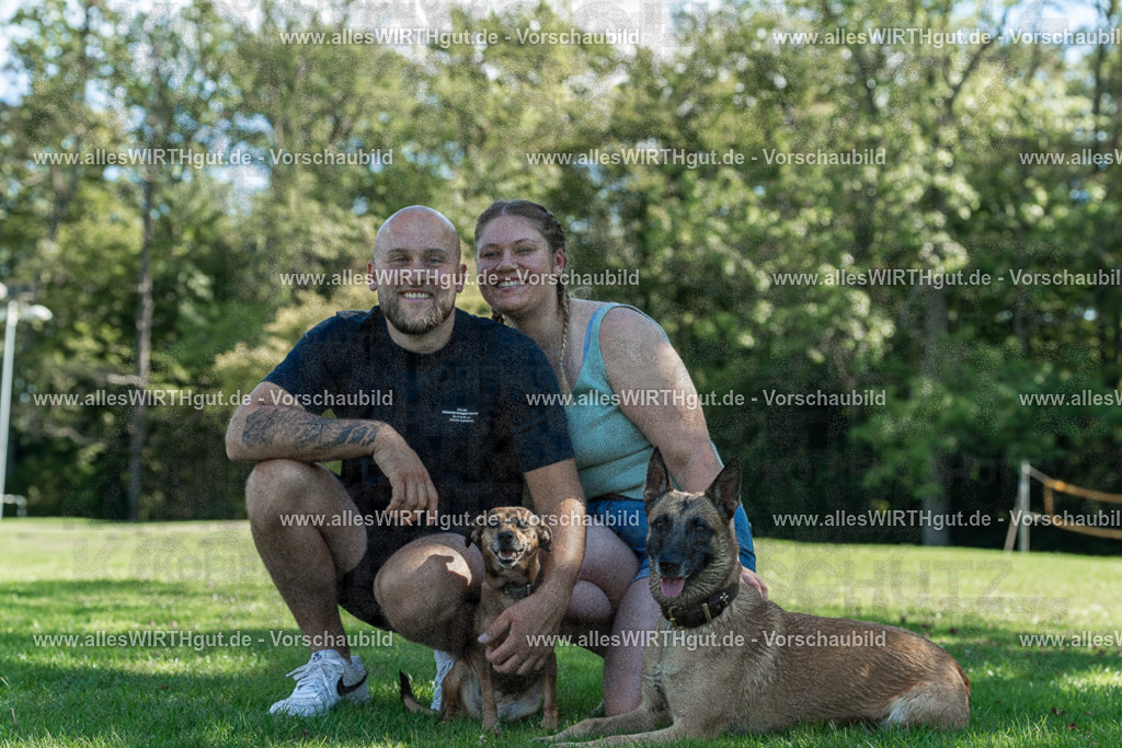 Hundeschwimmen_Volksbad_2026-allesWIRTHgut_Tierfotografie-2609061133-104336-7R509709 | Professionelle Tierfotografie in Mönchengladbach von Daniel Wirth (allesWIRTHgut). Liebevolle & natürliche Bilder von Hunden & Katzen für unvergessliche Erinnerungen.