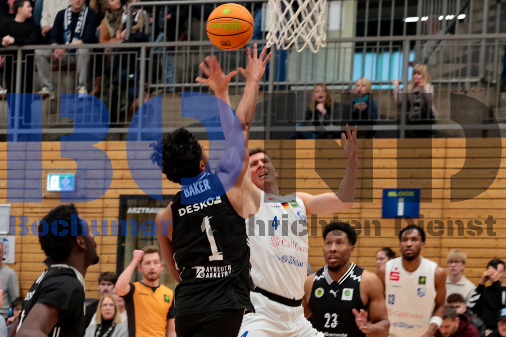 SES_BOCBAY20250209-7 | bond - Realisiert mit Pictrs.com