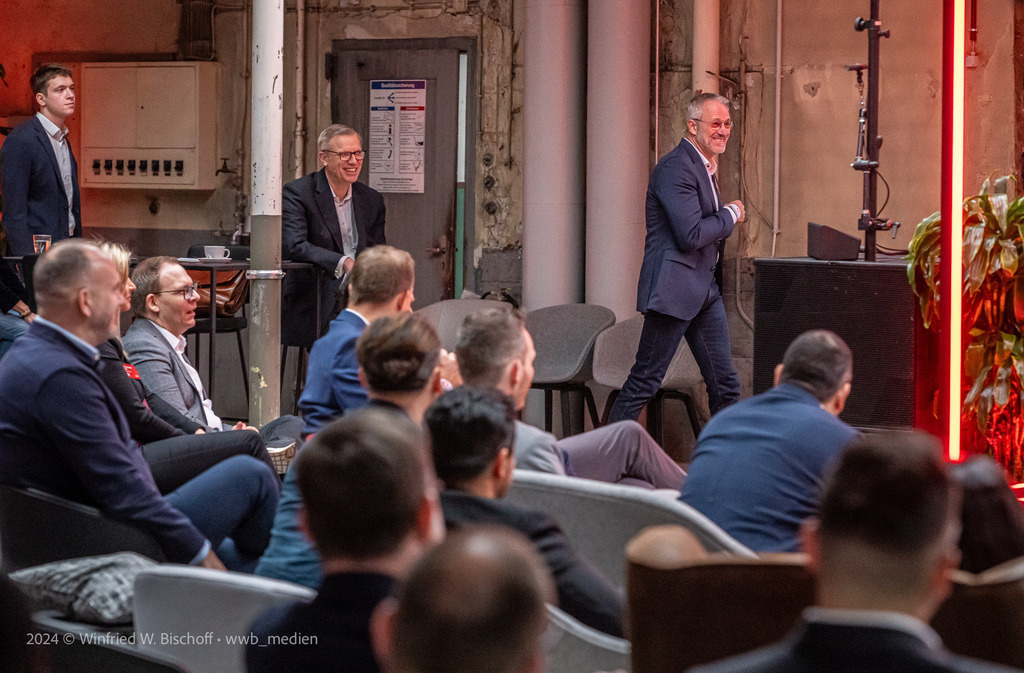 wwb_2035 | <Fotografie> <Video> <Film> <Winfried Bischoff> - Realisiert mit Pictrs.com