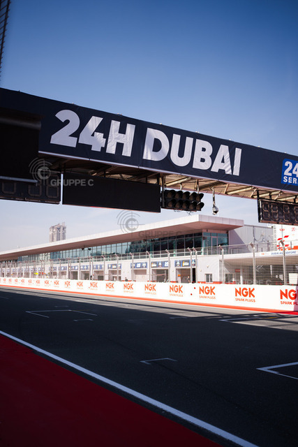 24hDubai26_011412075800182GT_PK | Michelin 24h Dubai 2026 - Foto: Gruppe C Photography - Realisiert mit Pictrs.com