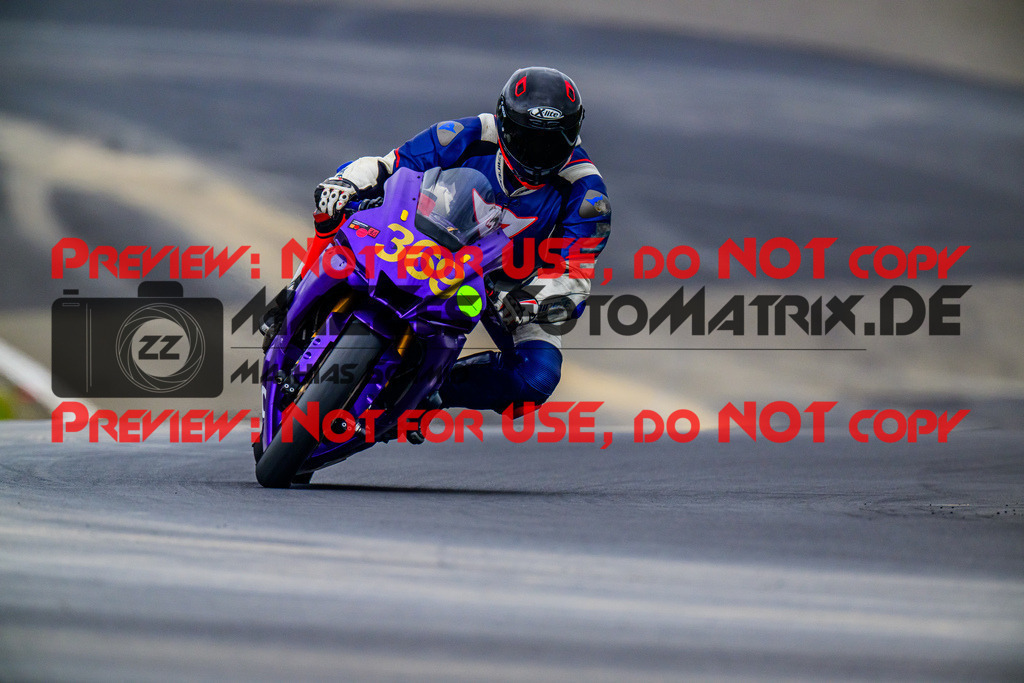 MaZZes_FotoMatrix_240910_6007705_1171 | ROT