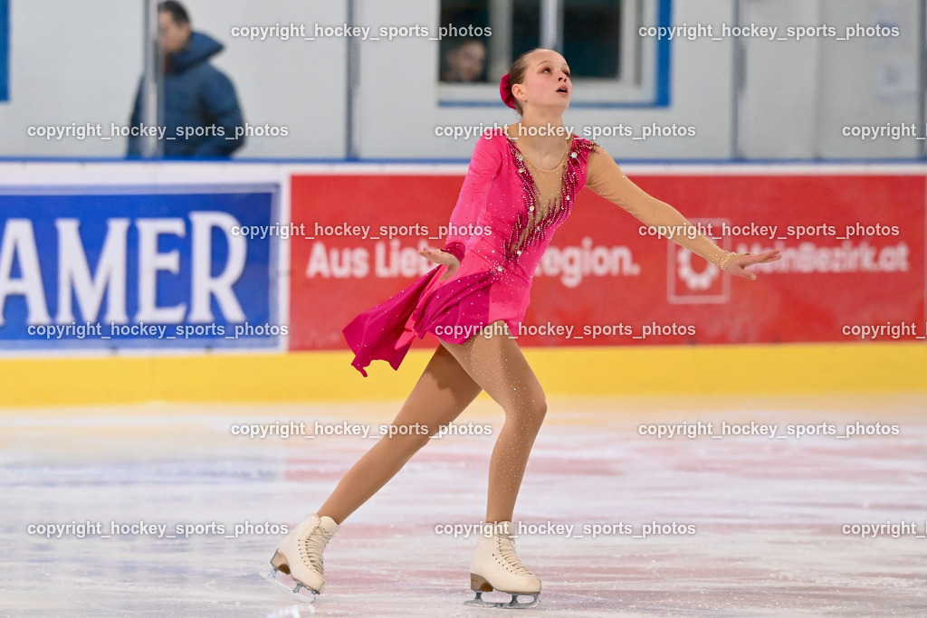 Ossiachersee Pirouette ESC Steindorf 31.3.2024 | Ossiachersee Pirouette ESC Steindorf 31.3.2024, Ossiachersee Pirouette ESC Steindorf am 31.03.2024 in Steindorf (Ossiachersee Halle), Austria, (Photo by Bernd Stefan)