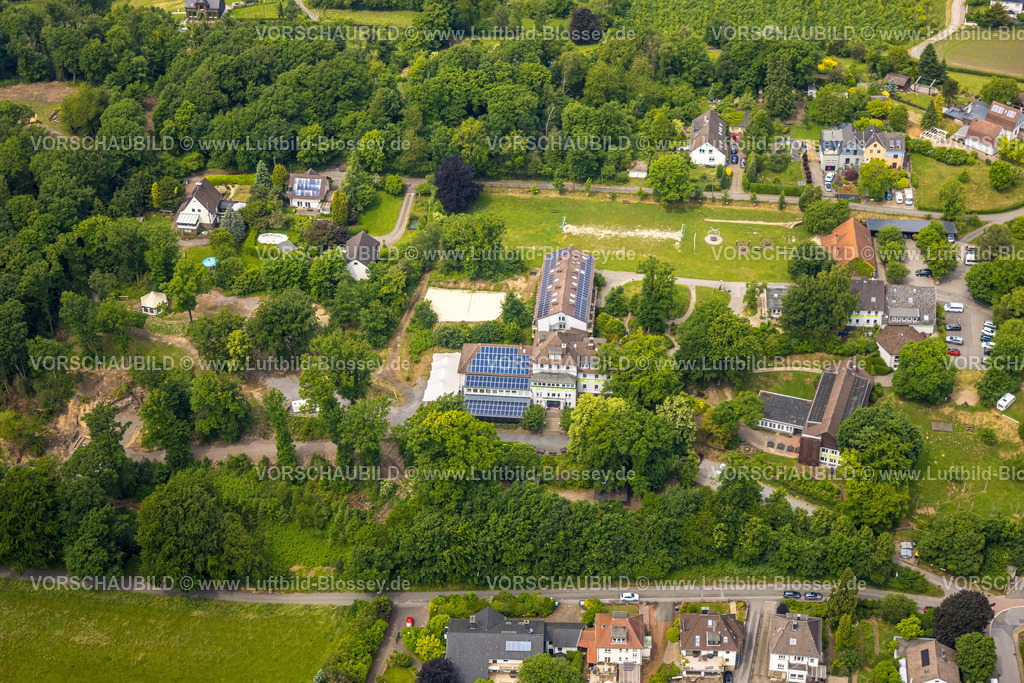 Hattingen250517265 | Luftbild, Haus Friede Tagungshaus Schreppingshöhe, Dach mit Solarpaneelen, Hattingen, Ruhrgebiet, Nordrhein-Westfalen, Deutschland