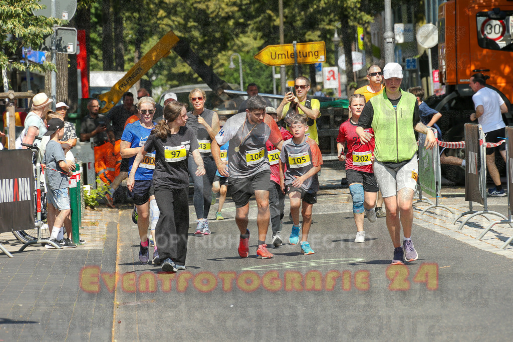 250621_1049_EX1_2774 | Sportfotografie im Rhein-Sieg Kreis, Köln, Bonn, NRW, Rheinland Pfalz, Hessen, etc. Unser Tätigkeitsfeld umfasst den Laufsport vom Volkslauf über den Marathon, Duathlon, Triathon bis zum Ultralauf wie Kölnpfad Ultra oder Schindertrail.