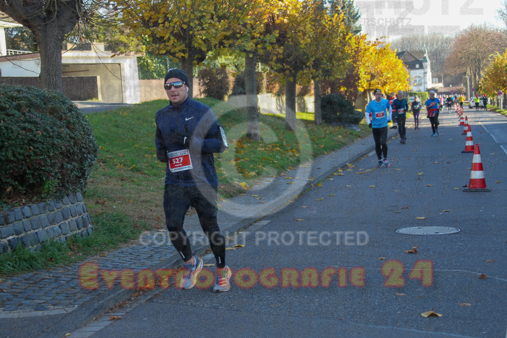 241201_1229_EV4_2646 | Sportfotografie im Rhein-Sieg Kreis, Köln, Bonn, NRW, Rheinland Pfalz, Hessen, etc. Unser Tätigkeitsfeld umfasst den Laufsport vom Volkslauf über den Marathon, Duathlon, Triathon bis zum Ultralauf wie Kölnpfad Ultra oder Schindertrail.