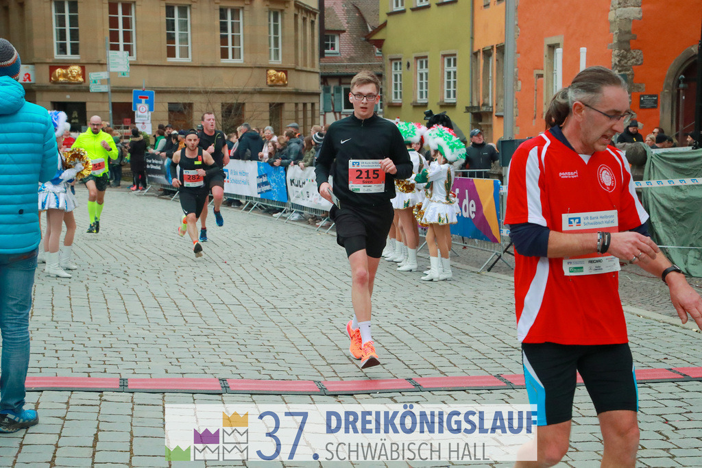 VR Bank Hauptlauf 10000m | 3 Koenigslauf 2023 - Realisiert mit Pictrs.com