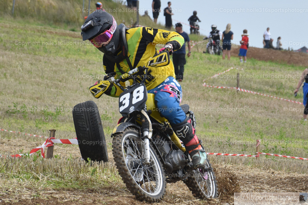 DSC_0856 (2) | Sportfotografie , Motorsport, Motoross, Reitsport, Mointainbike, Enduro,
Landschaft , Outdoor, Eventfotografie, Landschaft, Bilder online bestellen - Realisiert mit Pictrs.com