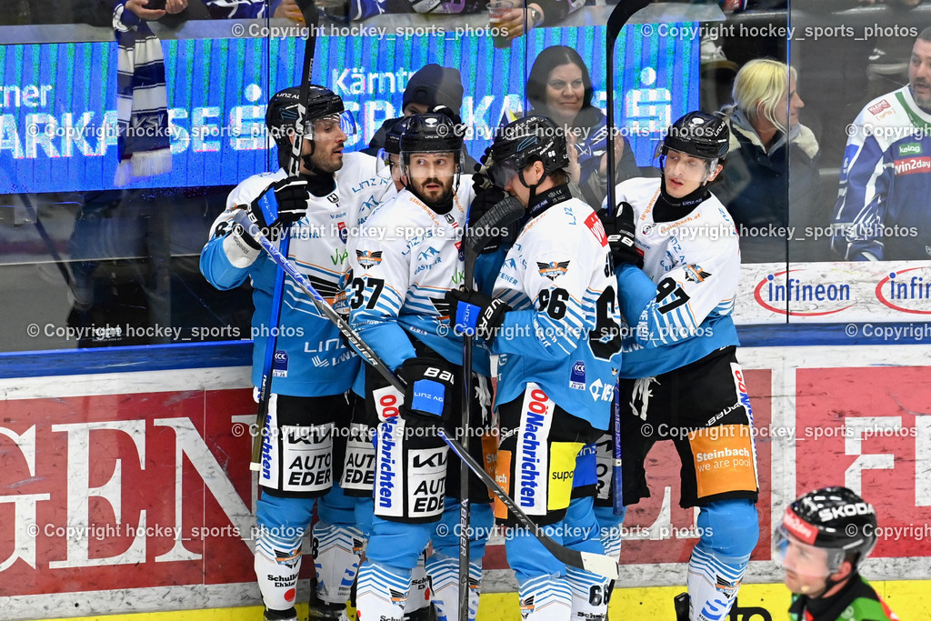 EC IDM WÄRMEPUMPEN VSV vs. Steinbach Black Wings Linz | #37 Andreas Kristler Black Wings Linz, Jubel Black Wings Linz Mannschaft, #66 Stefan Gaffal Black Wings Linz, #97 Luka Maver lack Wings Linz, EC IDM WÄRMEPUMPEN VSV vs. Steinbach Black Wings Linz, EC IDM WÄRMEPUMPEN VSV vs. Steinbach Black Wings Linz am 04.03.2026 in Villach (Stadthalle Villach), Austria, (Photo by Bernd Stefan)