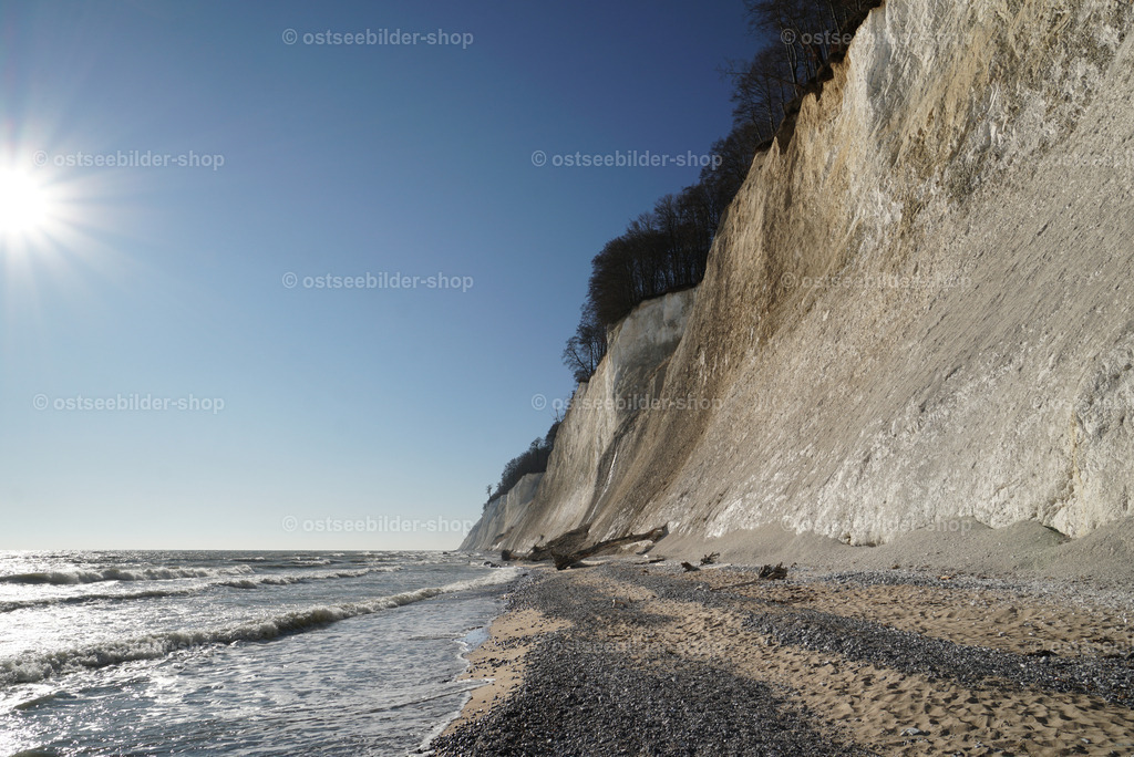 ostsee-kreide-gegenlicht | Exklusive Ostseebilder für Praxis, Büro und Zuhause | als Wandbild im Wunschformat | Acrylglas, Leinwand, Alu-Dibond, Poster