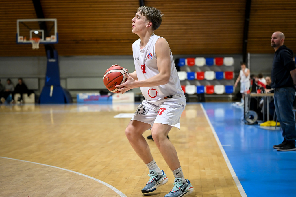 gml_115 | Fotos von Basketballspielen aus dem Raum NRW fotografiert von Gero Mueller-Laschet und Daniel Schaefer - Realisiert mit Pictrs.com