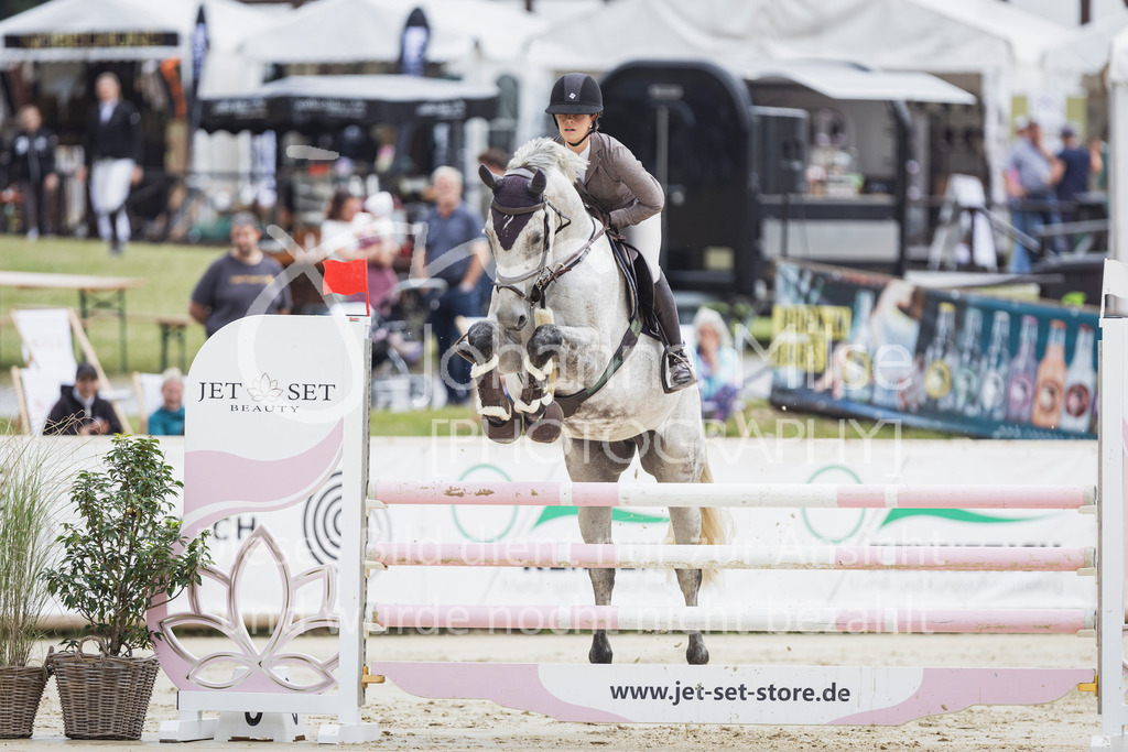 250710_BHO_Stil-L-1-177 | Deine schönsten Turniermomente als professionelle Fotos! Entdecke hochwertige Pferdesport-Fotografie im Online-Shop. Jetzt Fotos finden & bestellen!