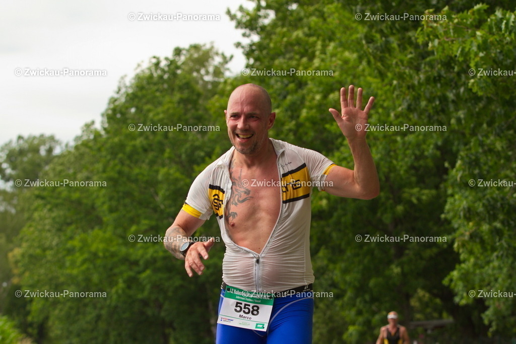 2023_0630_KoberTriathlon_Jeder0657 | Urban. Natur. Panorama. Luftbild. 
Der Bildershop für aufregende Perspektiven!
Für Deko, Wandbild und Kalender!
Wir bringen LED-Bilder zum Leuchten!
