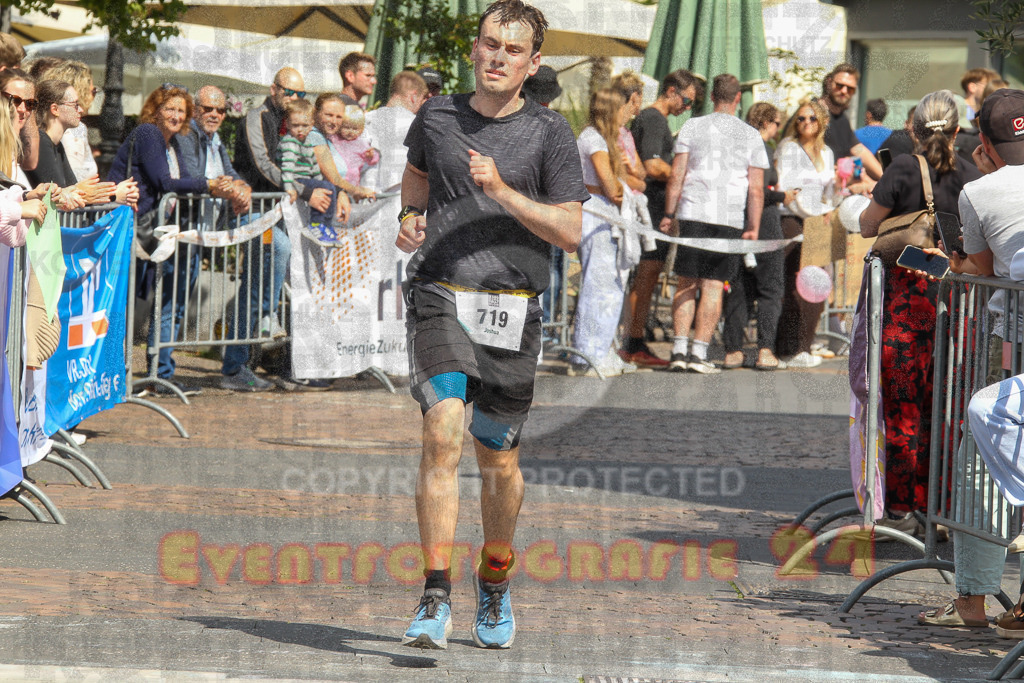250824_1452_EV4_2317 | Sportfotografie im Rhein-Sieg Kreis, Köln, Bonn, NRW, Rheinland Pfalz, Hessen, etc. Unser Tätigkeitsfeld umfasst den Laufsport vom Volkslauf über den Marathon, Duathlon, Triathon bis zum Ultralauf wie Kölnpfad Ultra oder Schindertrail.