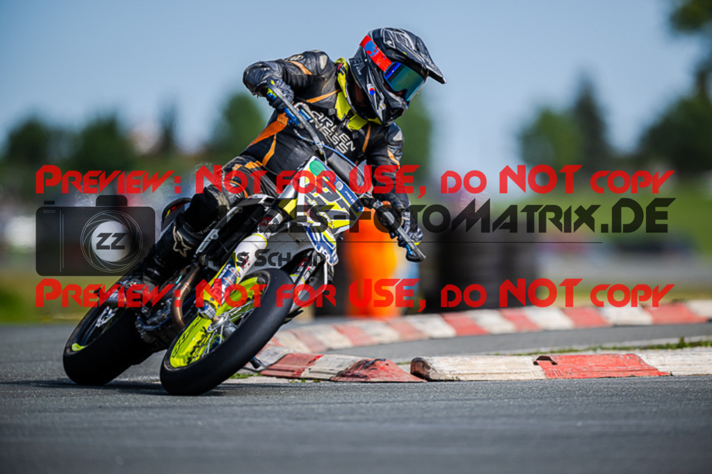 MaZZes_FotoMatrix_220903_3348 | UE40