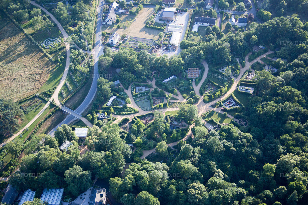 Luftbild: Ortsansicht in Chaumont-sur-Loire im Bundesland Loir-et-Cher in Frankreich. Foto: IMG_081231.jpg vom 19.06.2015 durch Werner Riehm/FLY-FOTO.de