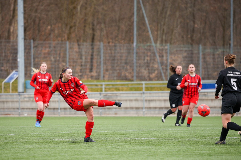 20260329-FCH-HS_017 | 1.FC Heidenheim 1846 II vs. SGM Hohenmemmingen/Sontheim, Fußball, Frauen, Bezirksliga, 2025/2026, 14. Spieltag, 29.03.2026 in Heidenheim, Kunstrasen b. Voith-Arena West(Foto: Michael Bulling) - Realisiert mit Pictrs.com
