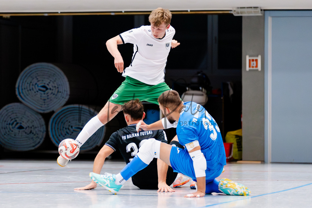 Futsal-Bundesliga, Saison 2025/2026, 9. Spieltag: SC Preußen Münster - YB Balkan Pfarrkirchen | Futsal-Bundesliga, Saison 2025/2026, 9. Spieltag, SC Preußen Münster empfängt YB Balkan Pfarrkirchen in der Universitäts-Sporthalle in Münster. Foto: sportfotografie.ms | Markus Paletta - Realisiert mit Pictrs.com