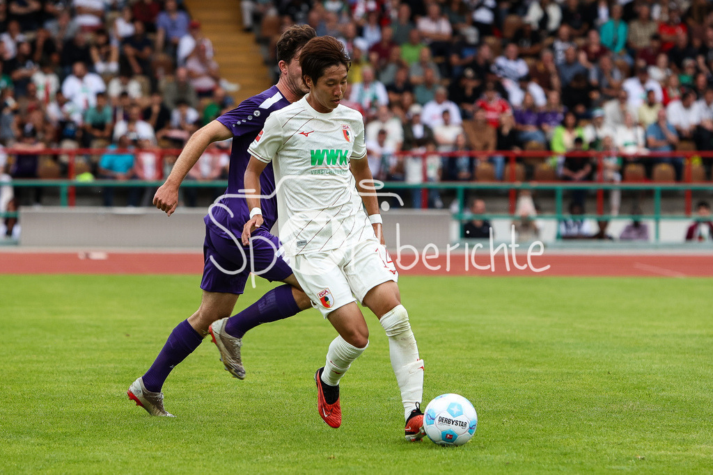 FC Augsburg - TSV Schwaben Augsburg | am Ball Masaya OKUGAWA (FCA #14)