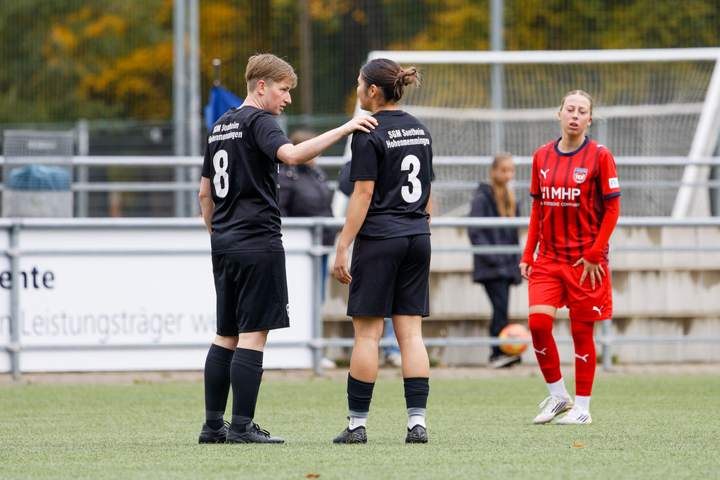 FCHHOH_251005_7913 | 1.FC Heidenheim 1846 II vs. SGM Hohenmemmingen/Sontheim, Fußball, Frauen, Bezirksliga, 2025/2026, 4. Spieltag, 05.10.2025 in Heidenheim, Kunstrasen b. Voith-Arena West(Foto: Michael Bulling) - Realisiert mit Pictrs.com