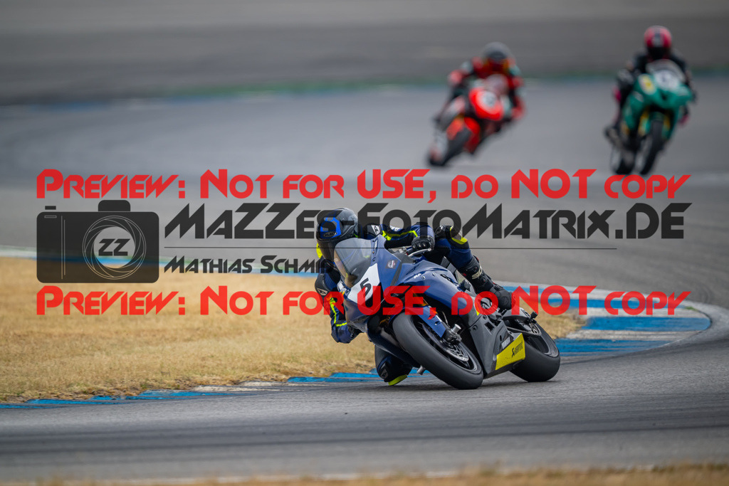 MaZZes-Fotomatrix-20260809-579808 | R1