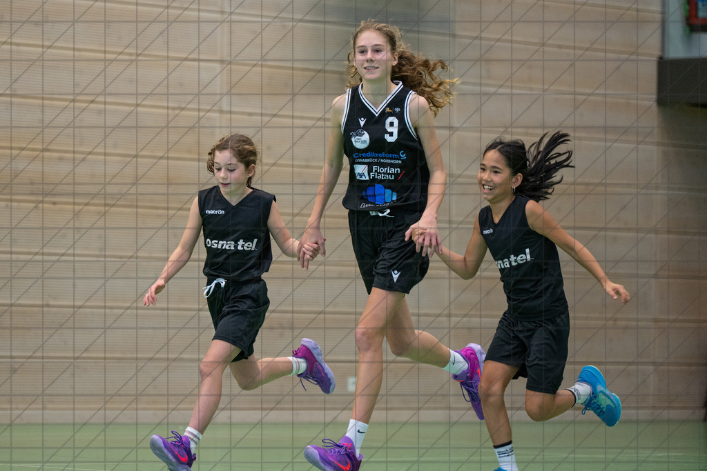 2. DBBL Nord 25/26 | Spieltag 04 | BBC Osnabrück vs. TuS Lichterfelde | 12.10.25: 2. DBBL Nord 25/26 | Spieltag 04 | BBC Osnabrück vs. TuS Lichterfelde / Osnabrück / Deutschland  //   CREDIT:www.bullenfotos.de, Martin König, Hörner Weg 40, D-49078 Osnabrück, +4917663732967 // Nutzung und Weitergabe nur zu den vereinbarten Zwecken. Presseanfragen an Ersteller. Alle Rechte beim Ersteller. Honorierung nach MFM. - Realisiert mit Pictrs.com