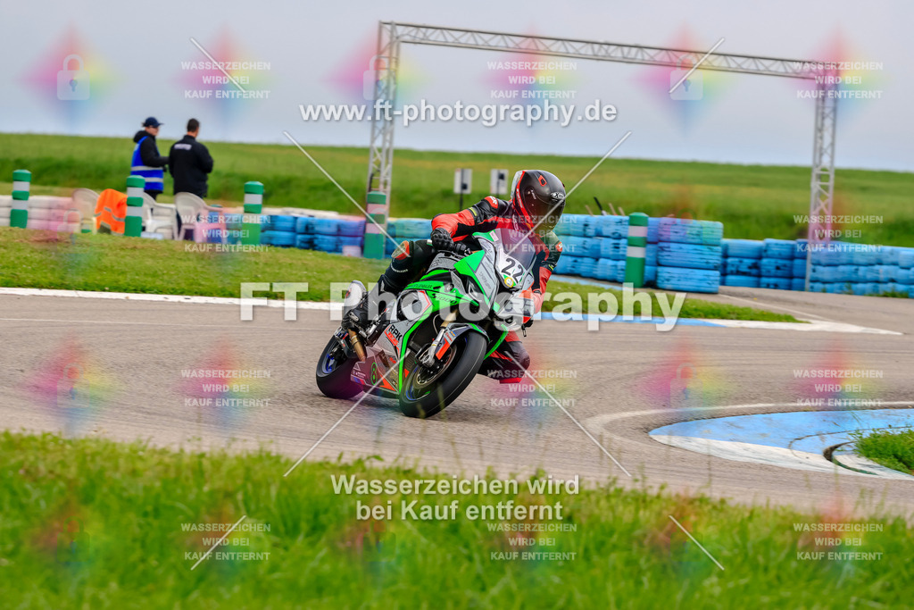 MotoTeam-8035 | Hier findet Ihr Bilder von Touristenfahrten auf der Nürburgring Nordschleife oder von anderen Veranstaltungen die ich besucht habe. Viel Spass beim Durch Schauen 