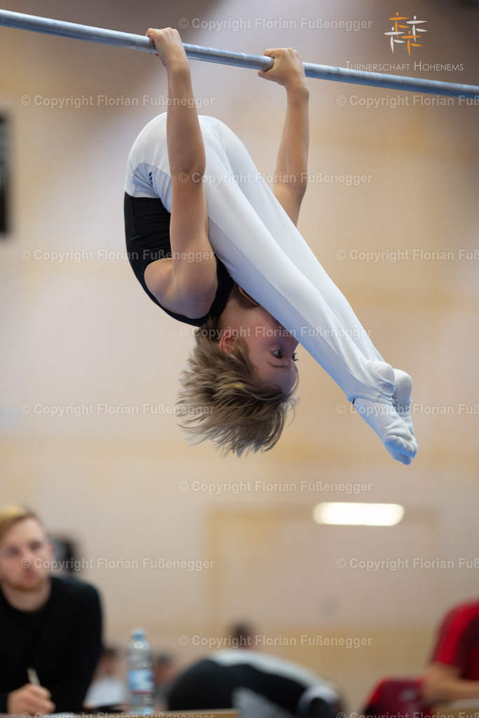 Promo-351 | "Fussifoto.com – Ihr Ansprechpartner für hochwertige Fotografie! Entdecken Sie kreative Bilder und professionelle Dienstleistungen. Kontaktieren Sie uns für Ihre Projekte!"