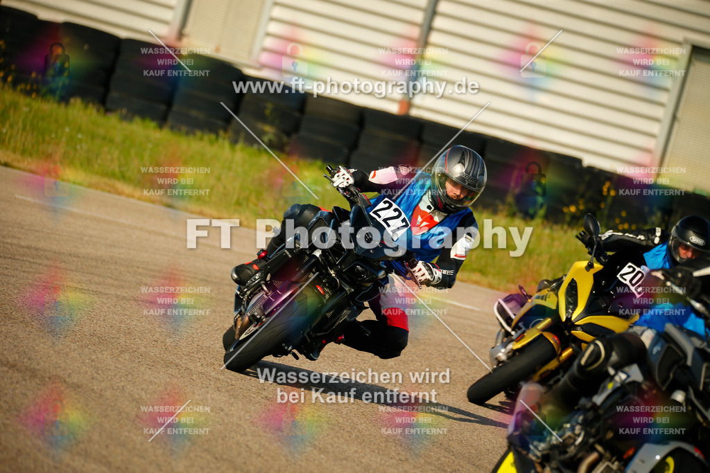 _MOT5530 | Hier findet Ihr Bilder von Touristenfahrten auf der Nürburgring Nordschleife oder von anderen Veranstaltungen die ich besucht habe. Viel Spass beim Durch Schauen 