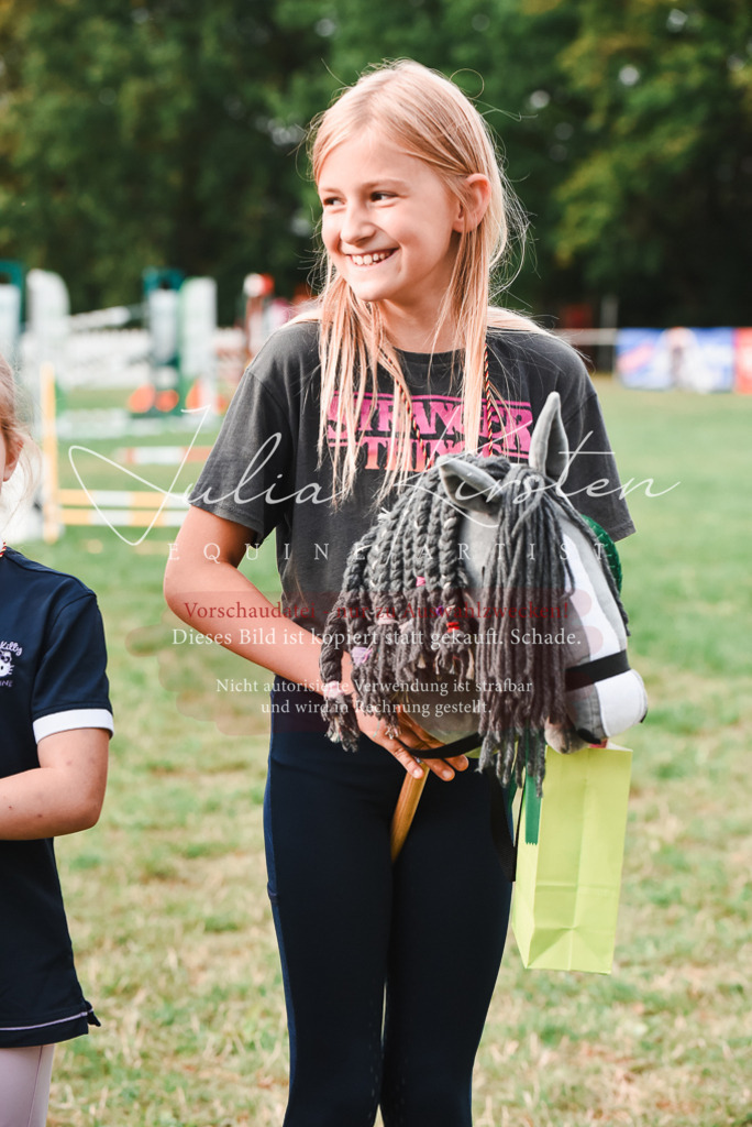 DSC_4808 | Pferde- und Turnierfotografie in Westsachsen. Pferdeportraits, Auftragszeichnungen und intuitive Kunst.