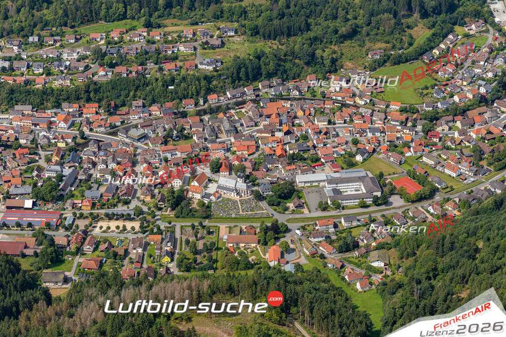 Das Luftbild der Stadt Steinwiesen wurde 2021 vom Flugzeug heraus erstellt (keine Drohne) Aufnahmehöhe ca.450 Meter- hohe Bildauflösung und Druck-Qualität garantiert!