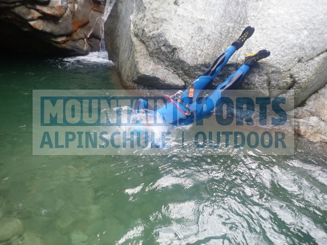 P1030103 | Bestelle die Bilder deines Berg- oder Wasser-Abenteuers mit Mountain Sports bequem von zu Hause aus direkt über unseren Online Fotoshop von pictrs.com. - Realisiert mit Pictrs.com