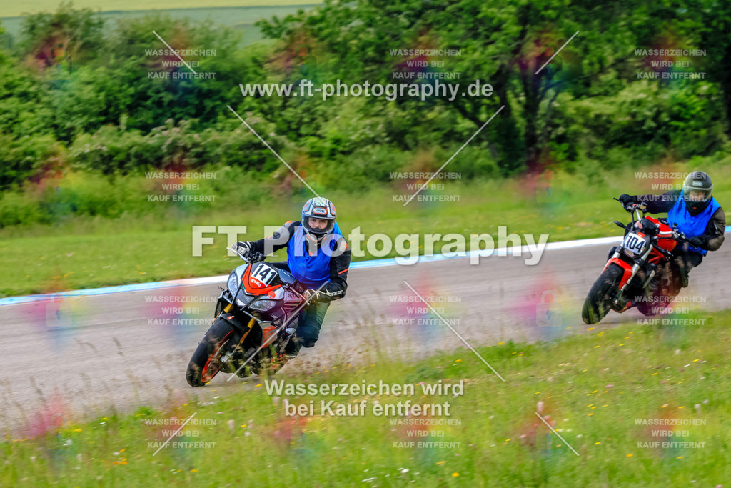 MotoTeam-3210 | Hier findet Ihr Bilder von Touristenfahrten auf der Nürburgring Nordschleife oder von anderen Veranstaltungen die ich besucht habe. Viel Spass beim Durch Schauen 