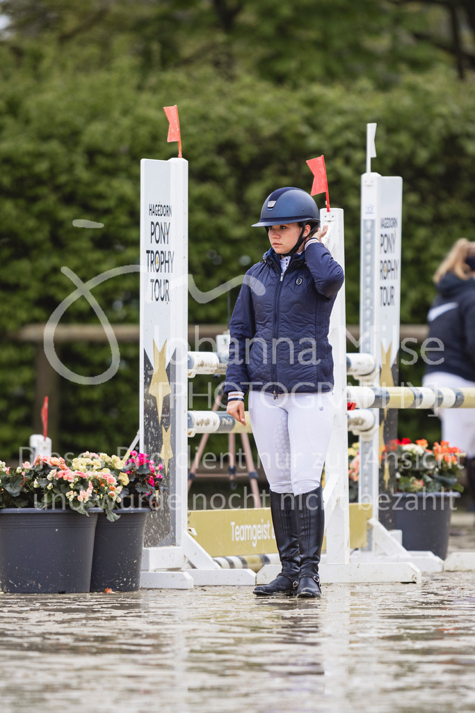 240426_Olfen-Vinnum_PonyTrophy-112 | Deine schönsten Turniermomente als professionelle Fotos! Entdecke hochwertige Pferdesport-Fotografie im Online-Shop. Jetzt Fotos finden & bestellen!