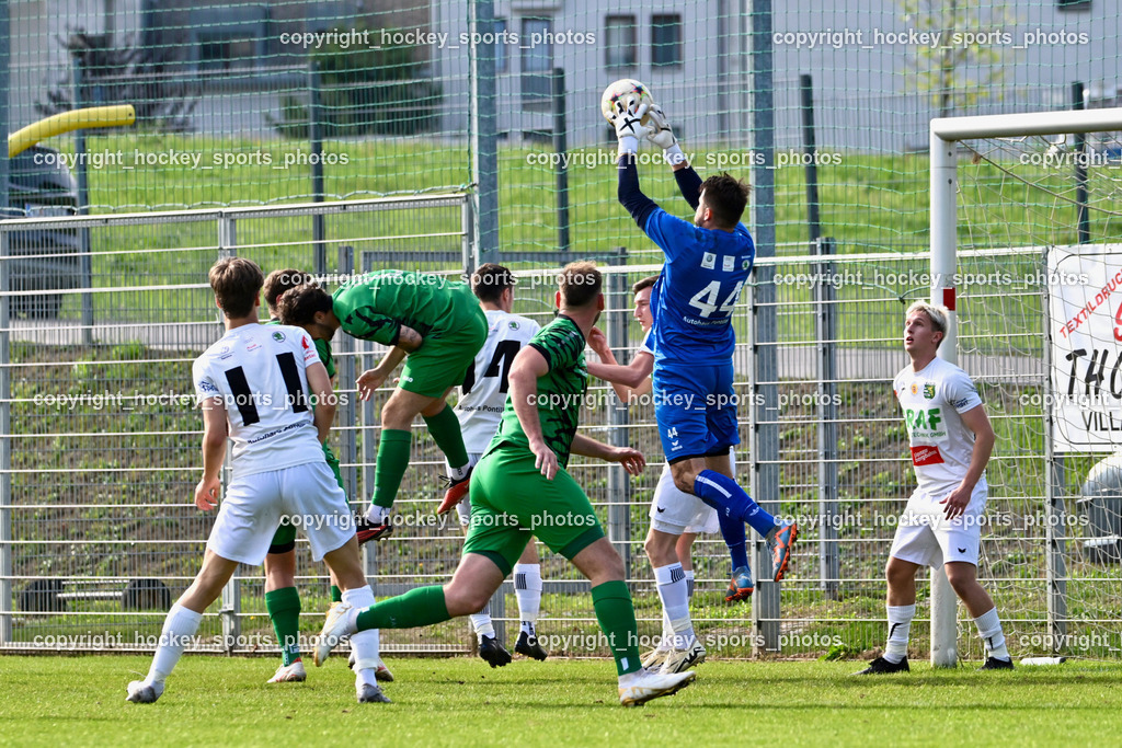 SC Landskron vs. Rapid Lienz | #11 Krisztian Peter Csonka Rapid Lienz, #44 Jakub Corej Rapid Lienz, #16 Peter Fleissner Rapid Lienz, SC Landskron vs. Rapid Lienz, SC Landskron vs. Rapid Lienz am 22.09.2024 in Villach (Sportanlage Landskron), Austria, (Photo by Bernd Stefan)