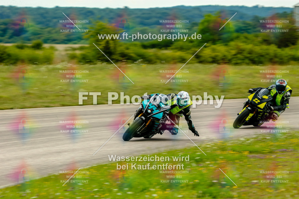 Chambley Juli-3252 | Hier findet Ihr Bilder von Touristenfahrten auf der Nürburgring Nordschleife oder von anderen Veranstaltungen die ich besucht habe. Viel Spass beim Durch Schauen 