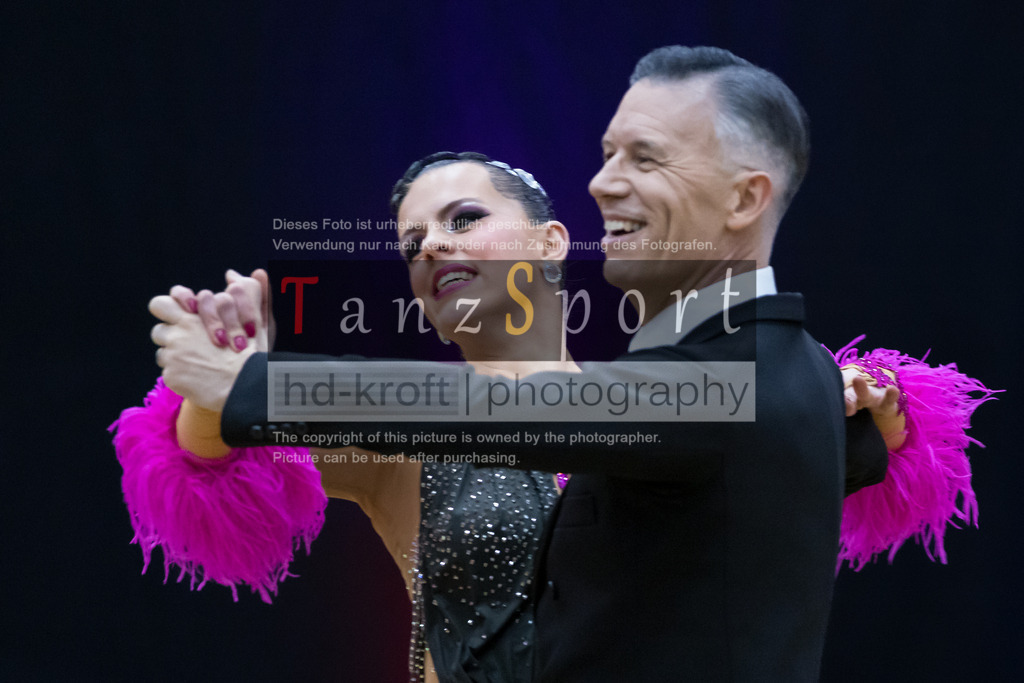 20260314_BL1_Std-Formationen_Nbg3836 | Tanzsportbilder, Standardtanz, Lateintanz, WDSF, DTV, LTVB, dancecomp, goc, hessen tanzt, blaues band der spree, walzer, tango, wiener walzer, slowfox, quickstepp, samba, rumba, cha-cha-cha, paso doble. jive, hd-kroft photography, turniertanzsport