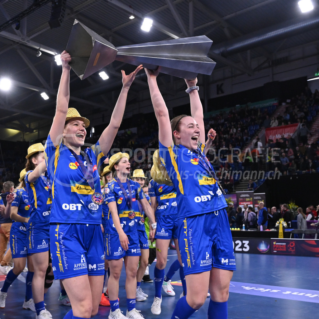 Kloten-Dietlikon Jets vs Skorpion Emmental Zollbrück - 15. April 2023 | 15.04.2023, Kloten, stimo arena, Swiss Unihockey Superfinal Frauen: Kloten-Dietlikon Jets - UHV Skorpion Emmental, Kloten-Dietlikon Jets sind Unihockey Schweizer Meisterinnen 2022/23. - Realisiert mit Pictrs.com