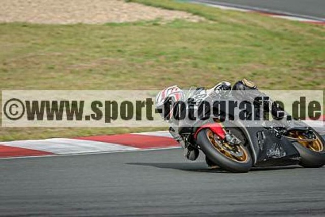 spof1922 | Professionelle Fotos von Sportveranstaltungen, aber auch Hochzeiten und anderen Events. - Realisiert mit Pictrs.com