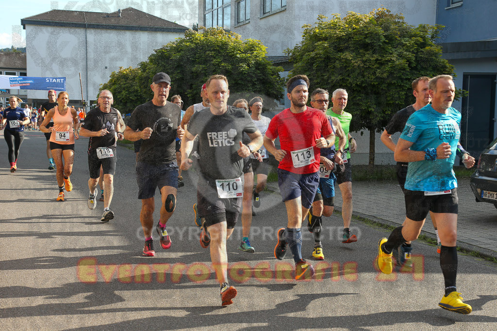 230804_1804_EX1_3642 | Sportfotografie im Rhein-Sieg Kreis, Köln, Bonn, NRW, Rheinland Pfalz, Hessen, etc. Unser Tätigkeitsfeld umfasst den Laufsport vom Volkslauf über den Marathon, Duathlon, Triathon bis zum Ultralauf wie Kölnpfad Ultra oder Schindertrail.