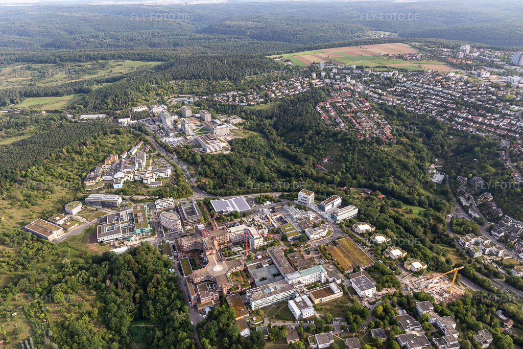 BG Klinik, Universität und Universitätsklinikum Tübingen | Luftbild: BG Klinik, Universität und Universitätsklinikum Tübingen in Tübingen im Bundesland Baden-Württemberg in Deutschland. Foto: IMG_008512.jpg vom 27.08.2020 durch Werner Riehm/FLY-FOTO.de - Realisiert mit Pictrs.com