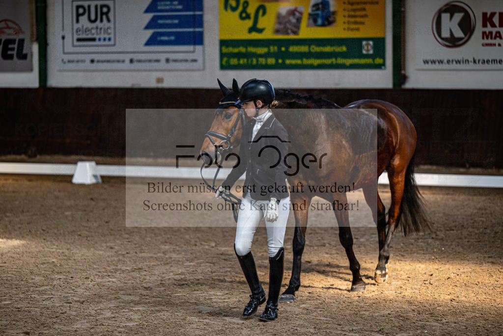 20240308-DOS_4121 | Entdecke hochwertige Reitturnierfotos von Foto Oger. Professionell, emotional und authentisch – jetzt Lieblingsmomente im Shop bestellen.Deutschlandweite Turnierfotografie. - Realisiert mit Pictrs.com