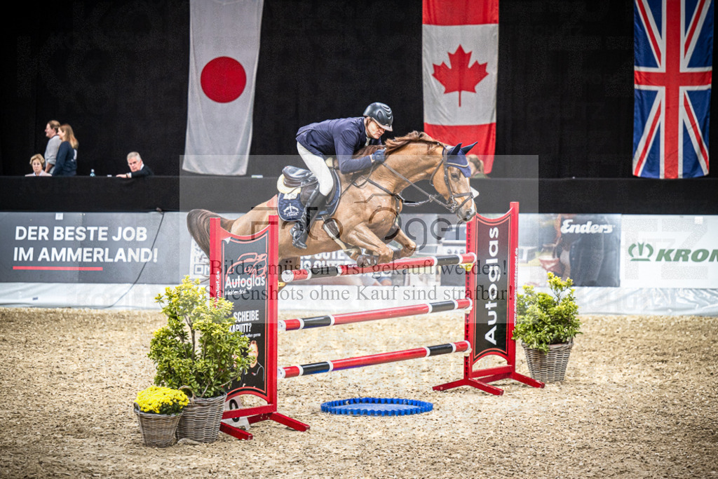 DOS_1945 | Entdecke hochwertige Reitturnierfotos von Foto Oger. Professionell, emotional und authentisch – jetzt Lieblingsmomente im Shop bestellen.Deutschlandweite Turnierfotografie. - Realisiert mit Pictrs.com