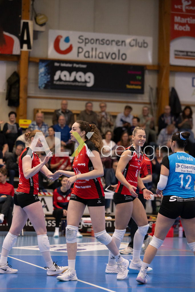 Volleyball I Frauen I Saison 2025-2026 I Volleyball NLA | Women I 1/2 Finals I  VC Kanti Schaffhausen - Sm'Aesch Pfeffingen I 07.03.2026 | Hochwertige Sportfotos kaufen & lizenzieren für Medien, Vereine, Agenturen & Sportler:innen. Entdecke professionelle Sportfotografie im Bildshop von Alexander Franzen. - Realisiert mit Pictrs.com