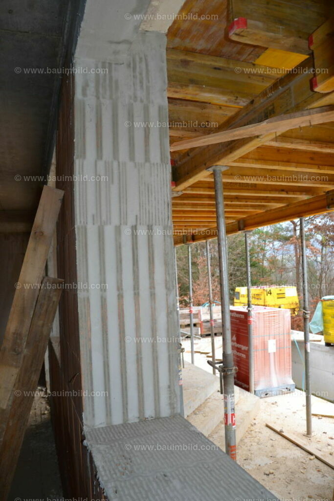 bib-lg07-mauerarbeiten-0185 | Nach LV-Leistungsgruppen sortierte Detailfotos über den Bau eines Hauses. Alle Hausbau-Bilder direkt vom Urheber und Autor der Website Haus-Selber-Bauen.com