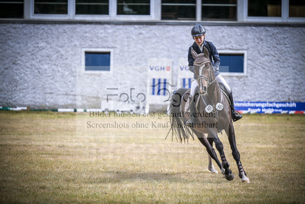 DOS_0726 | Entdecke hochwertige Reitturnierfotos von Foto Oger. Professionell, emotional und authentisch – jetzt Lieblingsmomente im Shop bestellen.Deutschlandweite Turnierfotografie. - Realisiert mit Pictrs.com