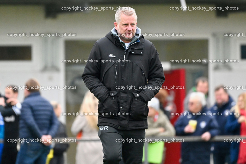 MSC Magdalen vs. SV Wernberg | Headcoach MSC Magdalen Bernhard Rekelj, MSC Magdalen vs. SV Wernberg, MSC Magdalen vs. SV Wernberg am 10.11.2024 in Magdalen (Sportplatz Magdalen), Austria, (Photo by Bernd Stefan)