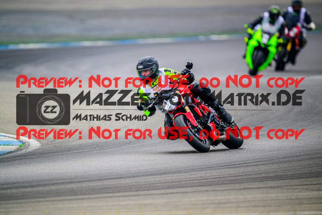 MaZZes_FotoMatrix_240614_6007705_6911 | INST