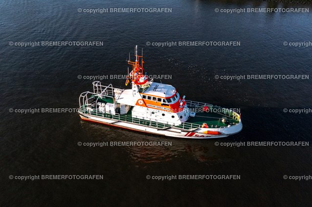 DJI_0204 | 30.09.2022 Drohnenaufnahmen Dt. Schifffahrtstag 2022 Bremen Wendebecken / Weser