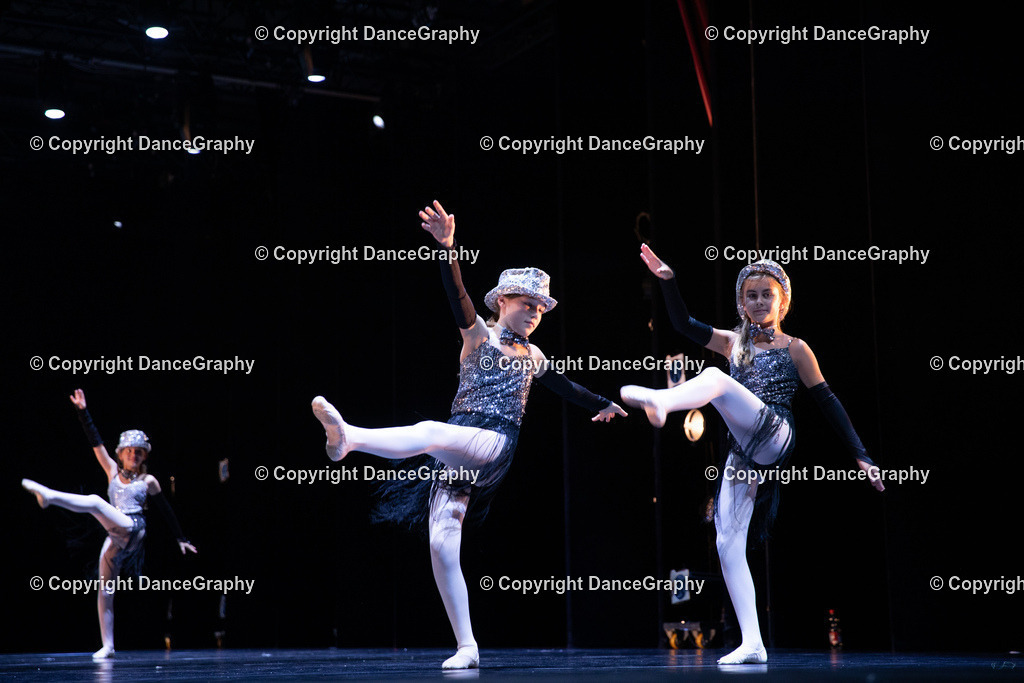 GPHY4945 | DanceGraphy - Realisiert mit Pictrs.com