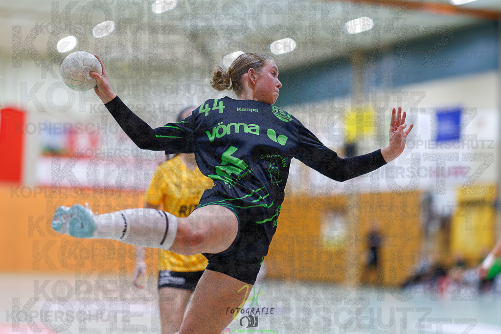 Frauen Oberliga Mitte (HHV); HSG Kleenheim/Langgöns II - HSG Eibelshausen/Ewersbach | Frauen Oberliga Mitte (HHV); HSG Kleenheim/Langgöns II - HSG Eibelshausen/Ewersbach am 01.11.2025 in Oberkleen (Weidig-Halle)Photo © 2025 - Jörg Heinrich - Realisiert mit Pictrs.com